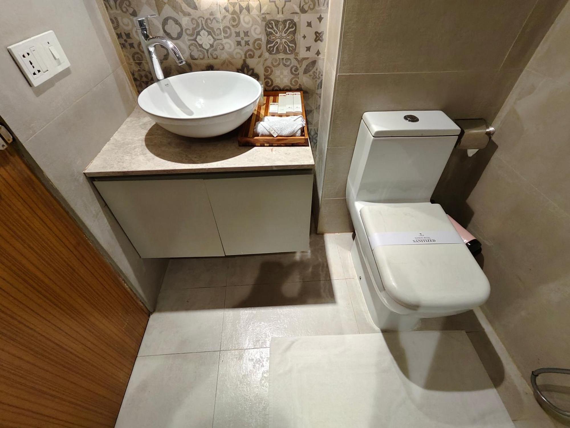 Hotel Nandini Dhaka Bagian luar foto
