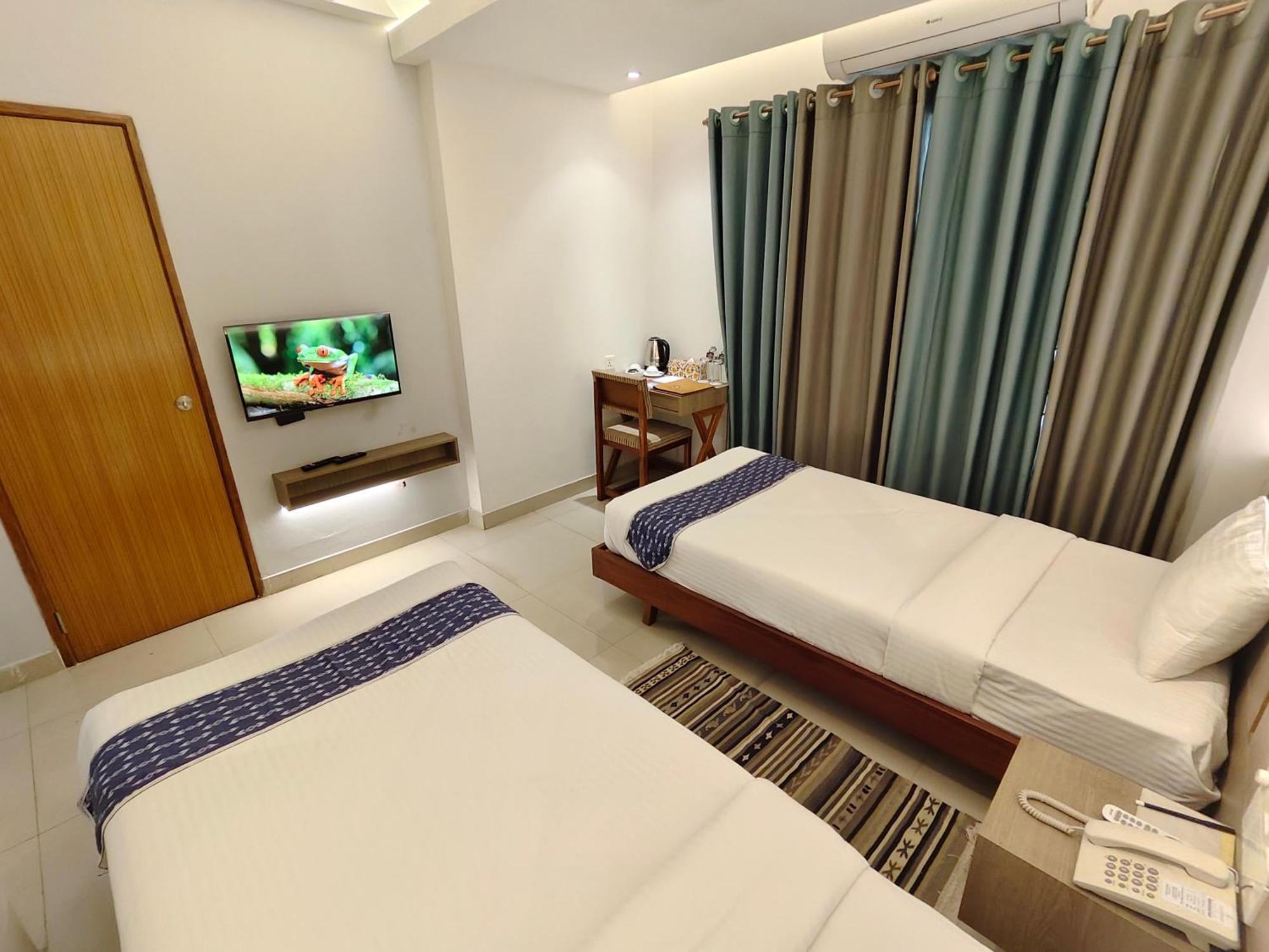 Hotel Nandini Dhaka Bagian luar foto