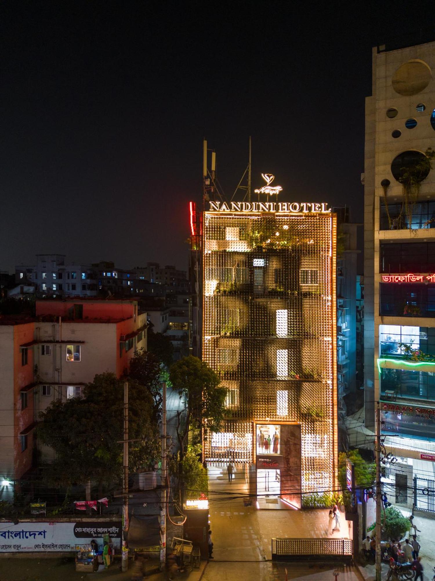 Hotel Nandini Dhaka Bagian luar foto